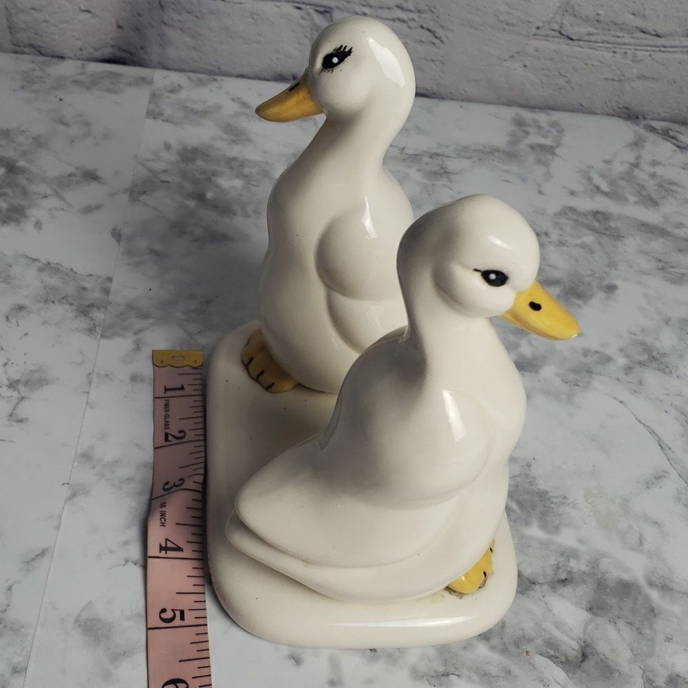 Vintage 1980s Ceramic White Ducks - Picture 11 of 17